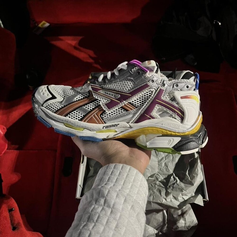 Balenciaga runners